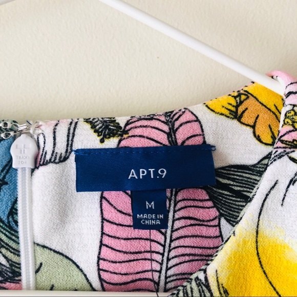 NWT APT.9 Floral ruffle hem fit and flair dress size M - Picture 3 of 8